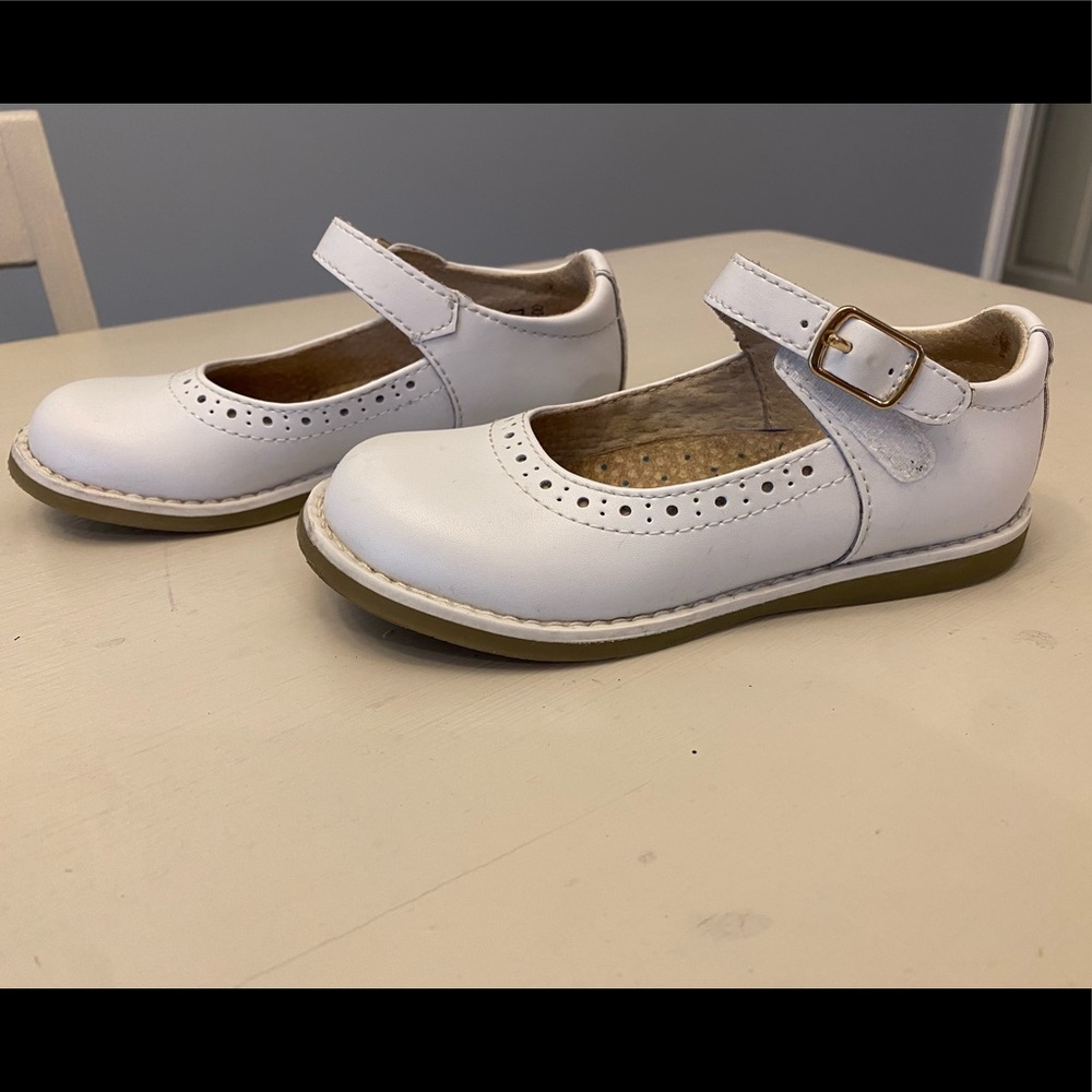 Footmates Size 9.5 Wide